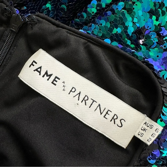 Fame & Partners Fully Sequined Maxi Dress Color Changing - Picture 7 of 7